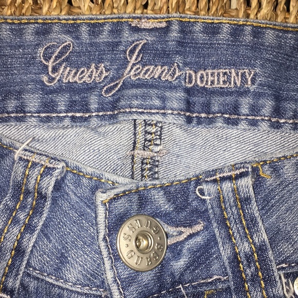 Guess - Picture 7 of 8